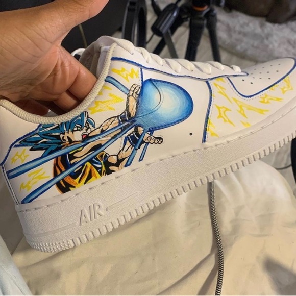 Air Jordan 1 Mid Triple White 100%Authentic
Brand new in original box - Picture 10 of 13